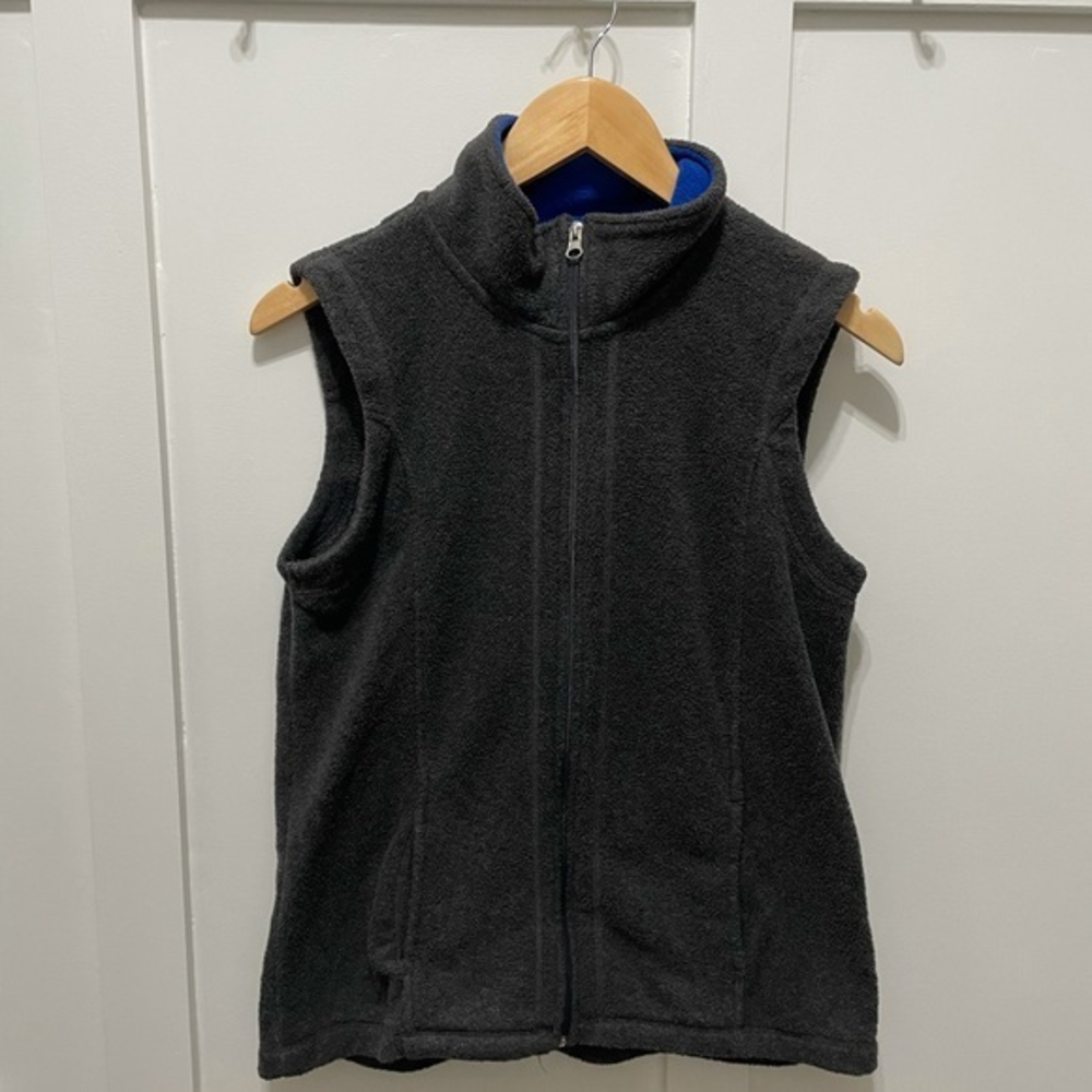Small Laura Scott Vest, Grey - Soft & Warm